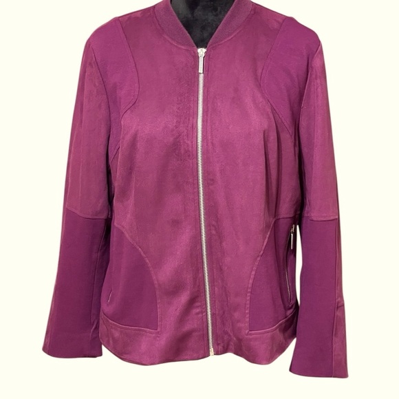 🎁SALE🎁CHICOS PURPLE FAUX LEATHER BOMBER JACKET SZ 12 EUC - Picture 2 of 10